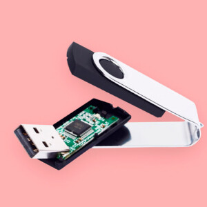 Recover data from broken flash drive