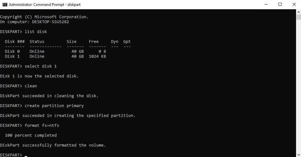 Formaterar disken med NTFS-filsystemet.