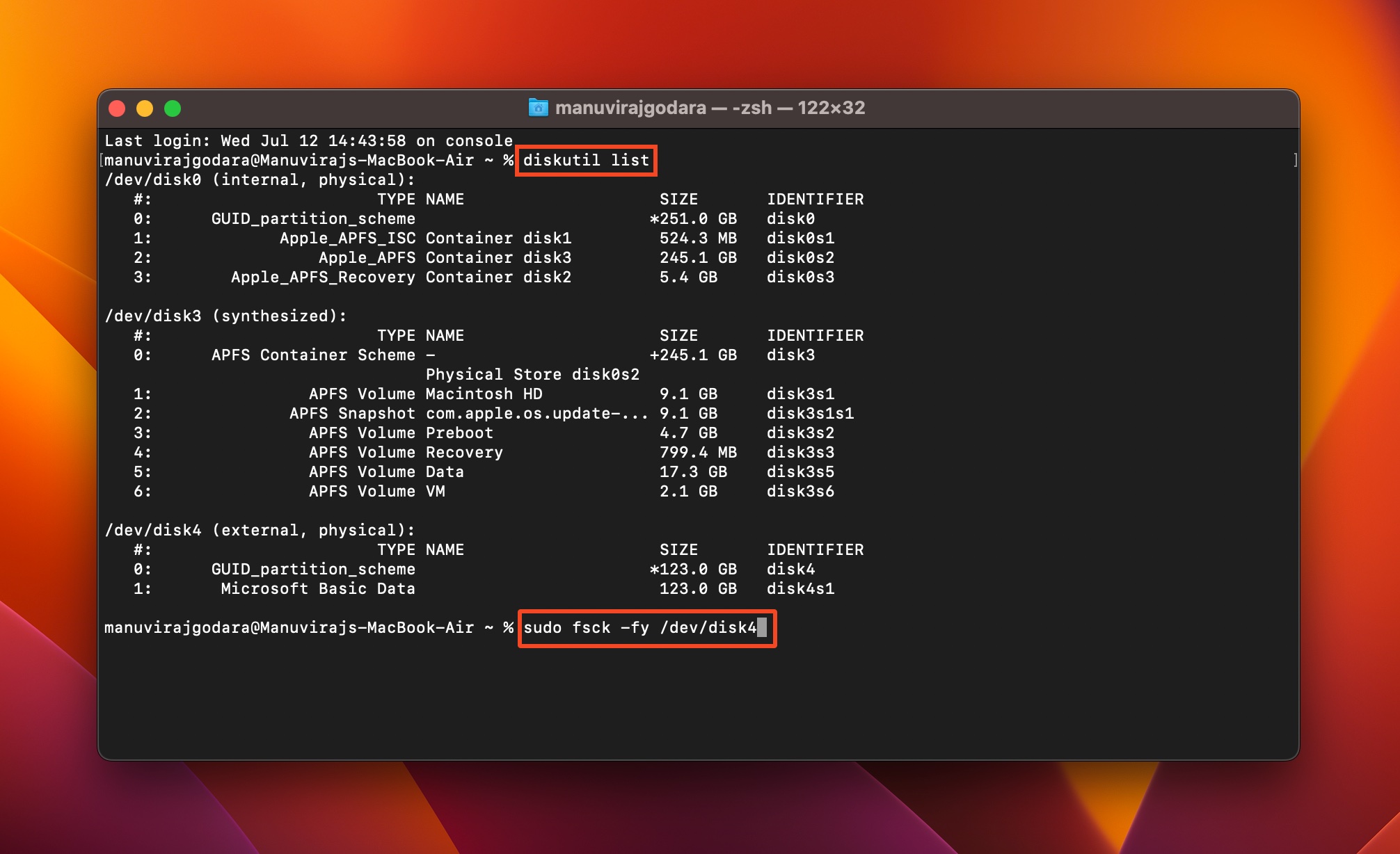 Komenda FSCK w Terminalu macOS.