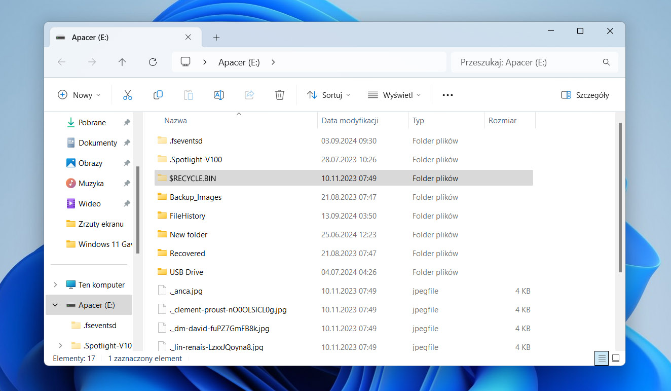 Sprawdź folder Kosz na swoim pendrive'ie
