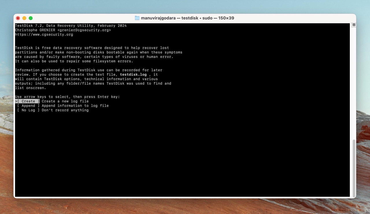 TestDisk on Mac kullanıcıya bir günlük dosyası oluşturmayı, eklemeyi veya oluşturmamayı teklif ederken.
