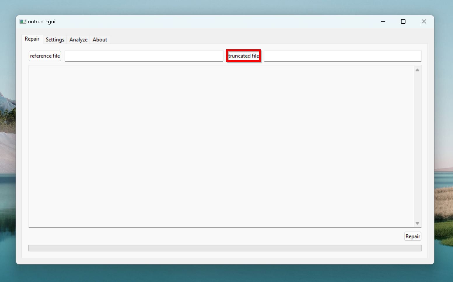 Select truncated file button in Untrunc GUI.