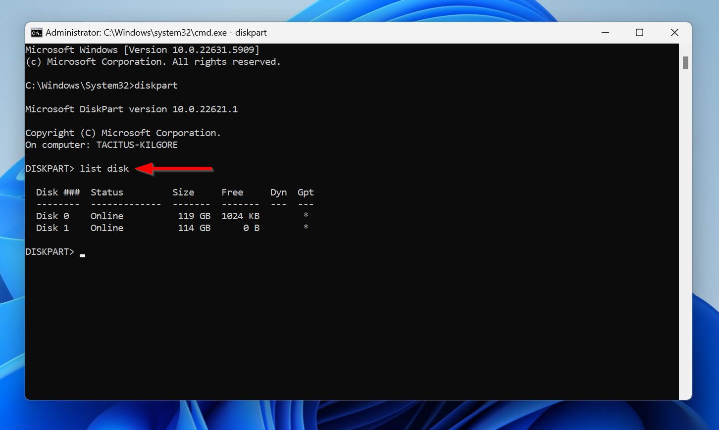 Type the list disk command.